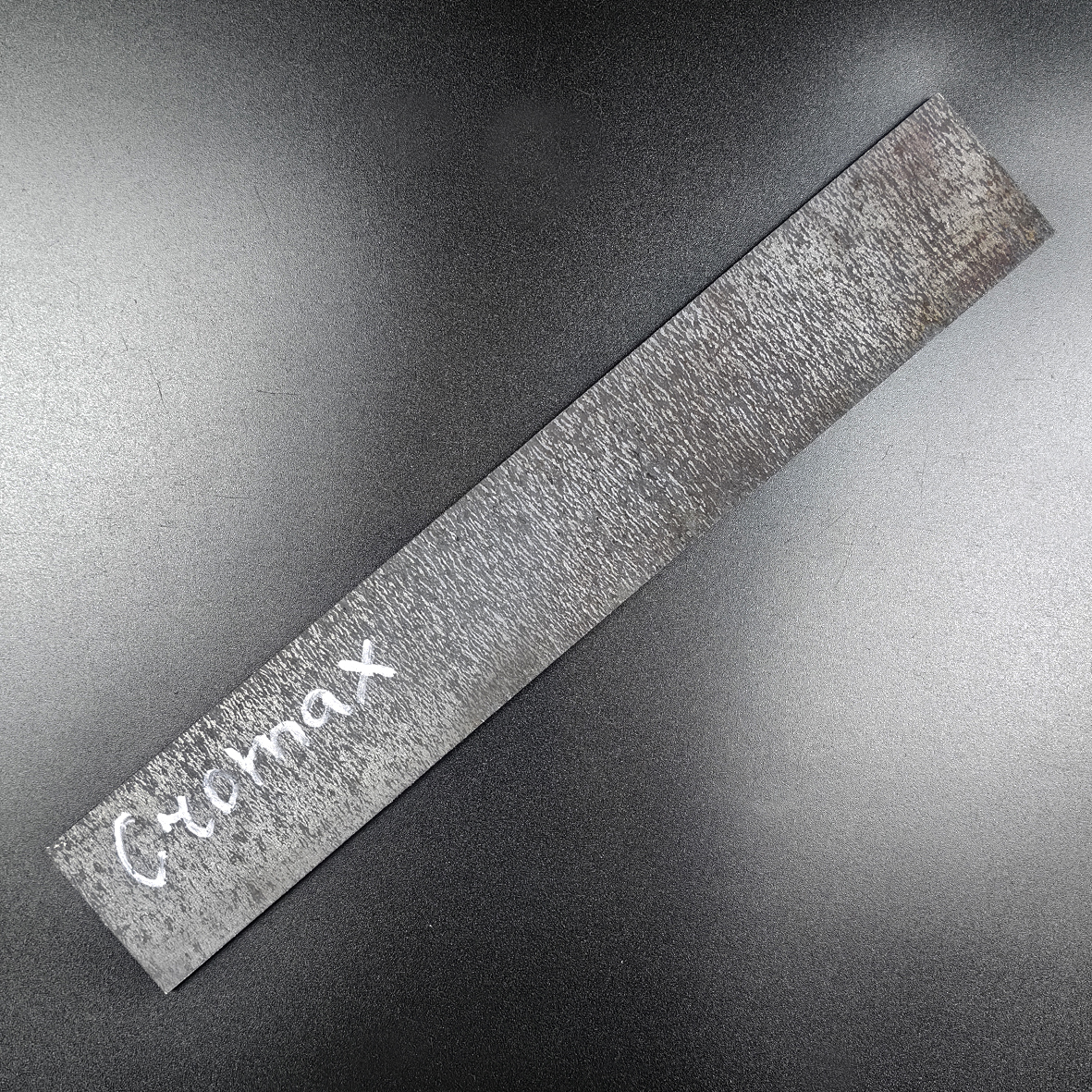 Заготовка для ножа из стали Cromax PM размеры: 200х30х3.7 мм